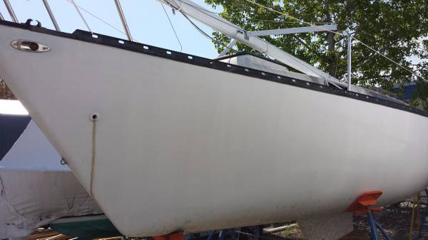 25 foot sailboat