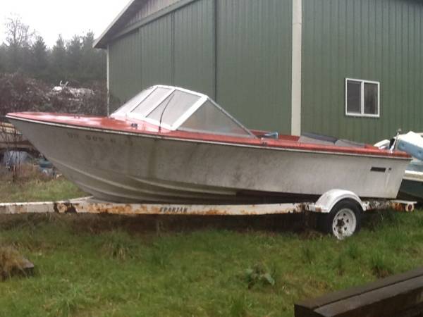 Free boat hull red