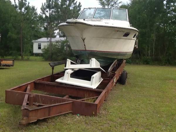 Free powerboat with large trailer
