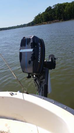 Hunter 25 - 5 HP outboard