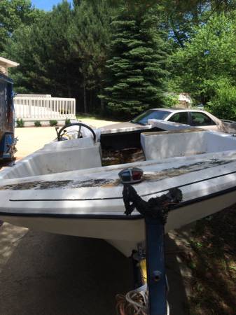 Free trailer with boat