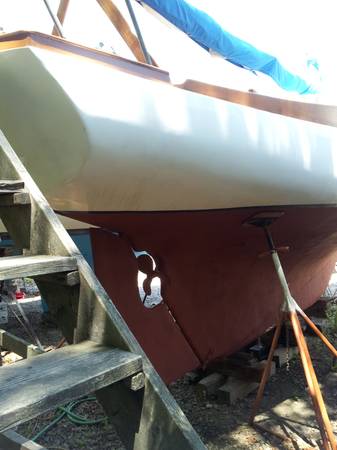 SAILBOAT 32' Crockett Cutter stern